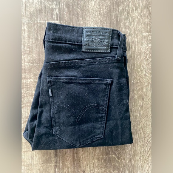 Levi’s Mile High - Picture 2 of 2